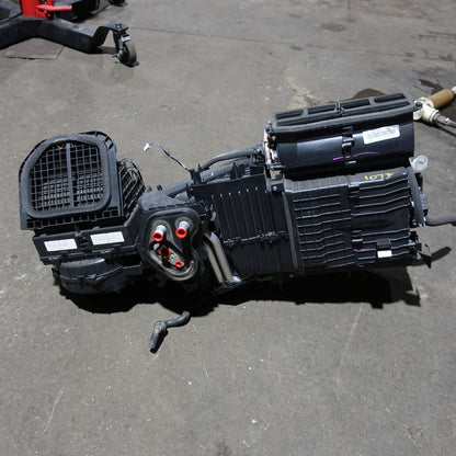 2016 2017 2018 19 Nissan TITAN XD HVAC Heater Evaporator Core Blower Housing Box