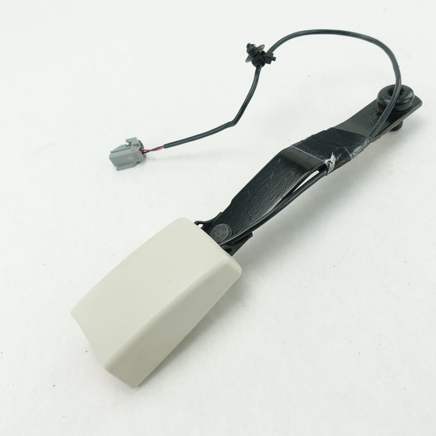 2011 2012 2013 2014 2015 Dodge Journey Driver Left Front Seat Belt Buckle White