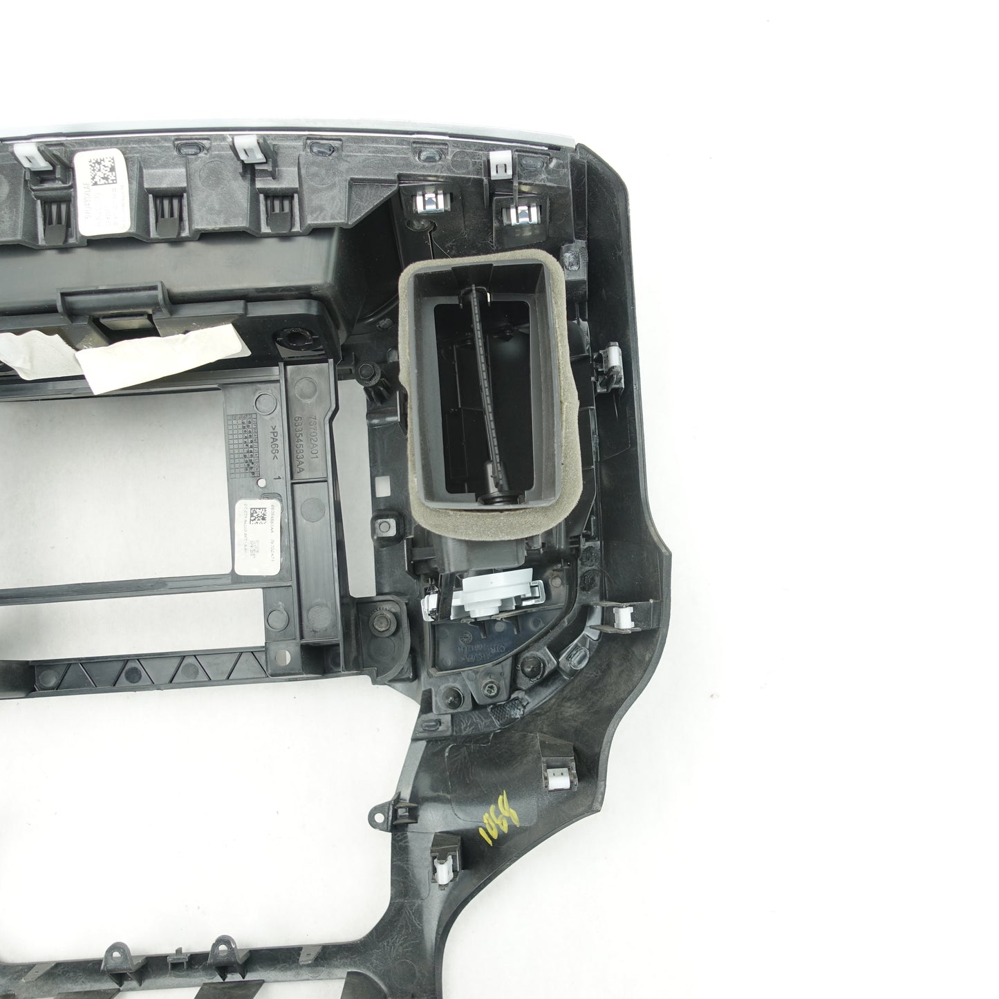 2019 2020 2021 2022 2023 Ram 1500 2500 3500 Center Dash Radio Vent Trim Bezel