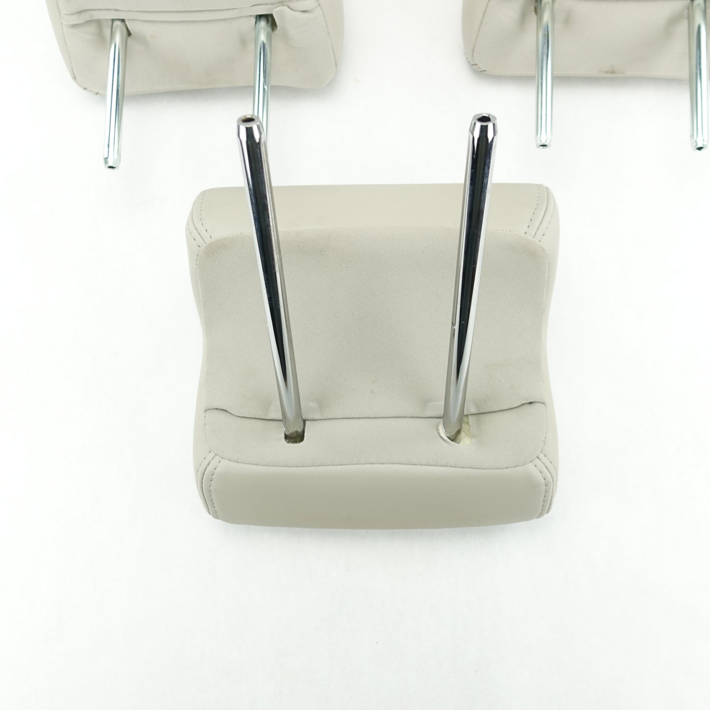 2010 2011 2012 Taurus Rear Headrest Head Rest Gray Leather Set