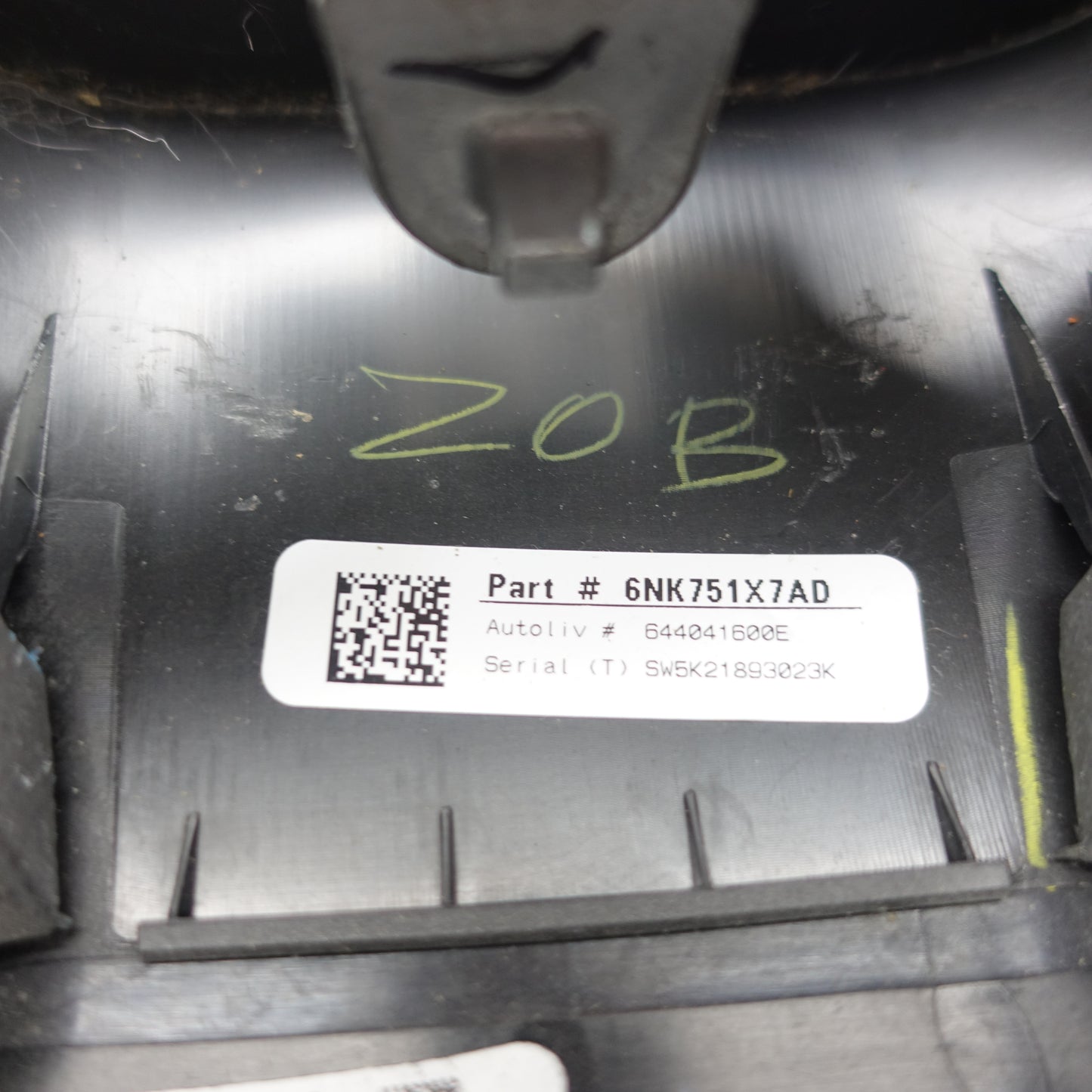 Damage 2019 2020 2021 2022 2023 Ram 2500 3500 Steering Wheel Black Leather