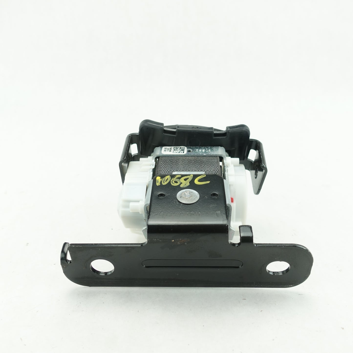 2015 2016 2017 2018 2019 2020 Ram 3500 Regular Cab Front Center Seat Belt Black