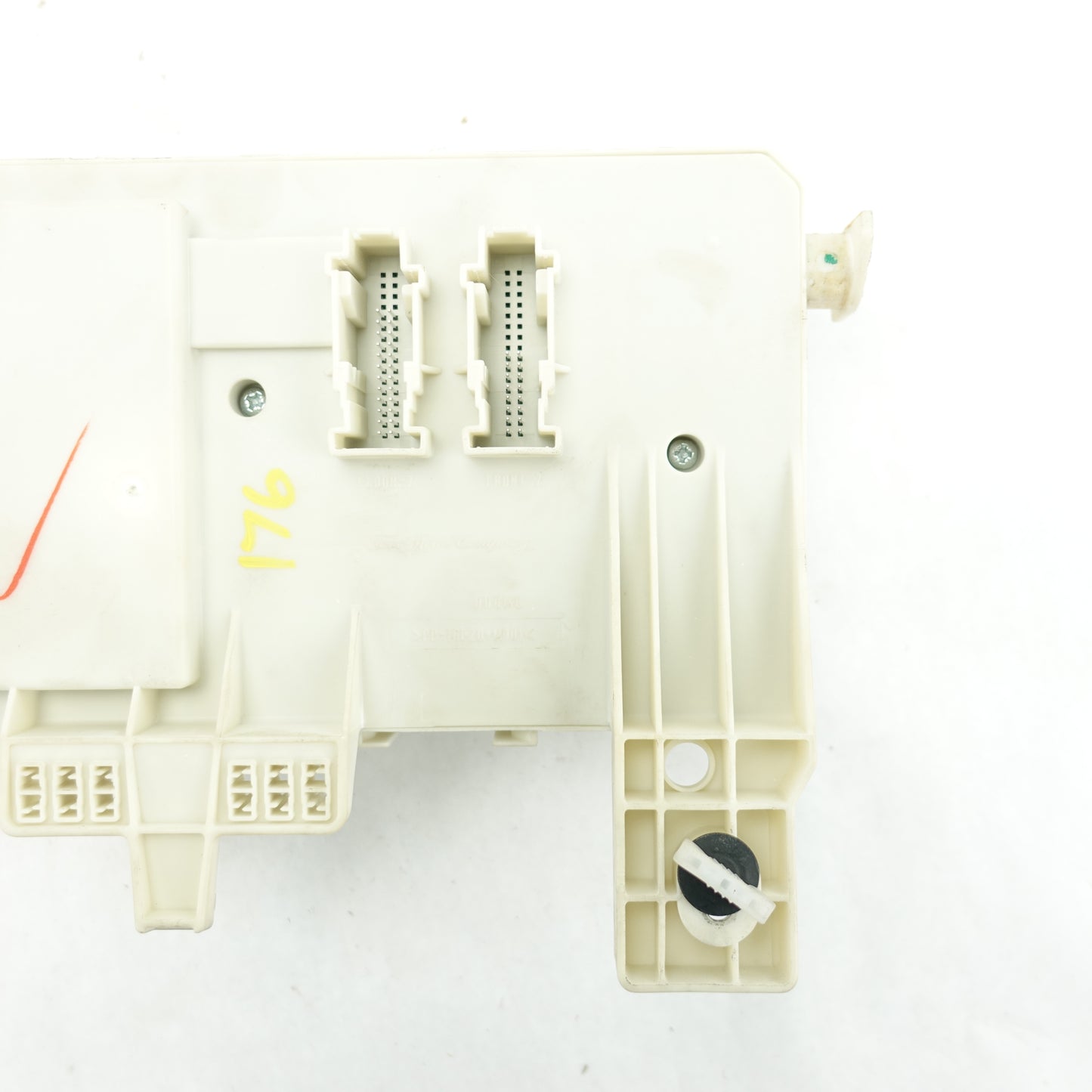 2007 2008 2009 Mazda 3 BCM Body Control Module Fuse Junction Box