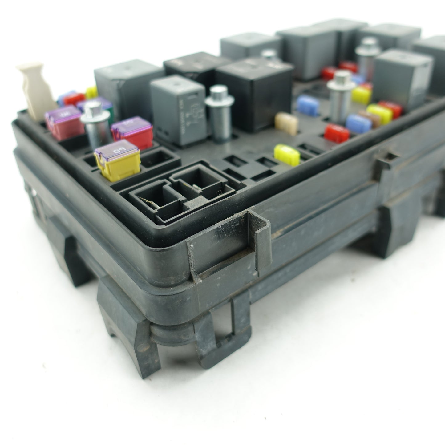 2006 Chevy Cobalt 2.2L 2.4L Engine Fuse Junction Box