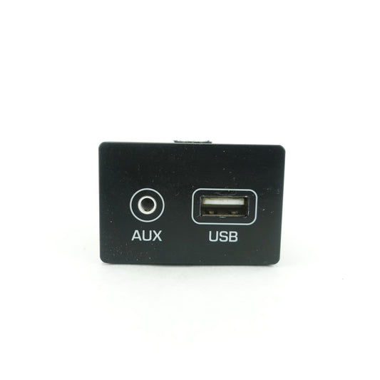 2016 2017 2018 Hyundai Tucson USB AUX Port Plug