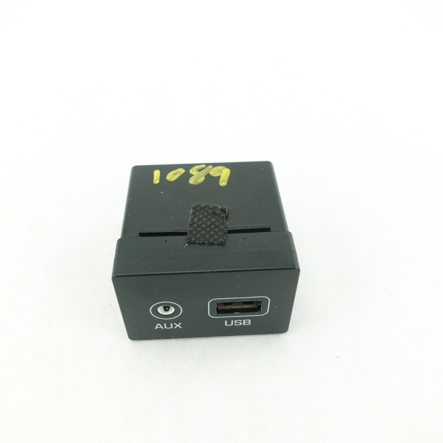 2016 2017 2018 Hyundai Tucson USB AUX Port Plug