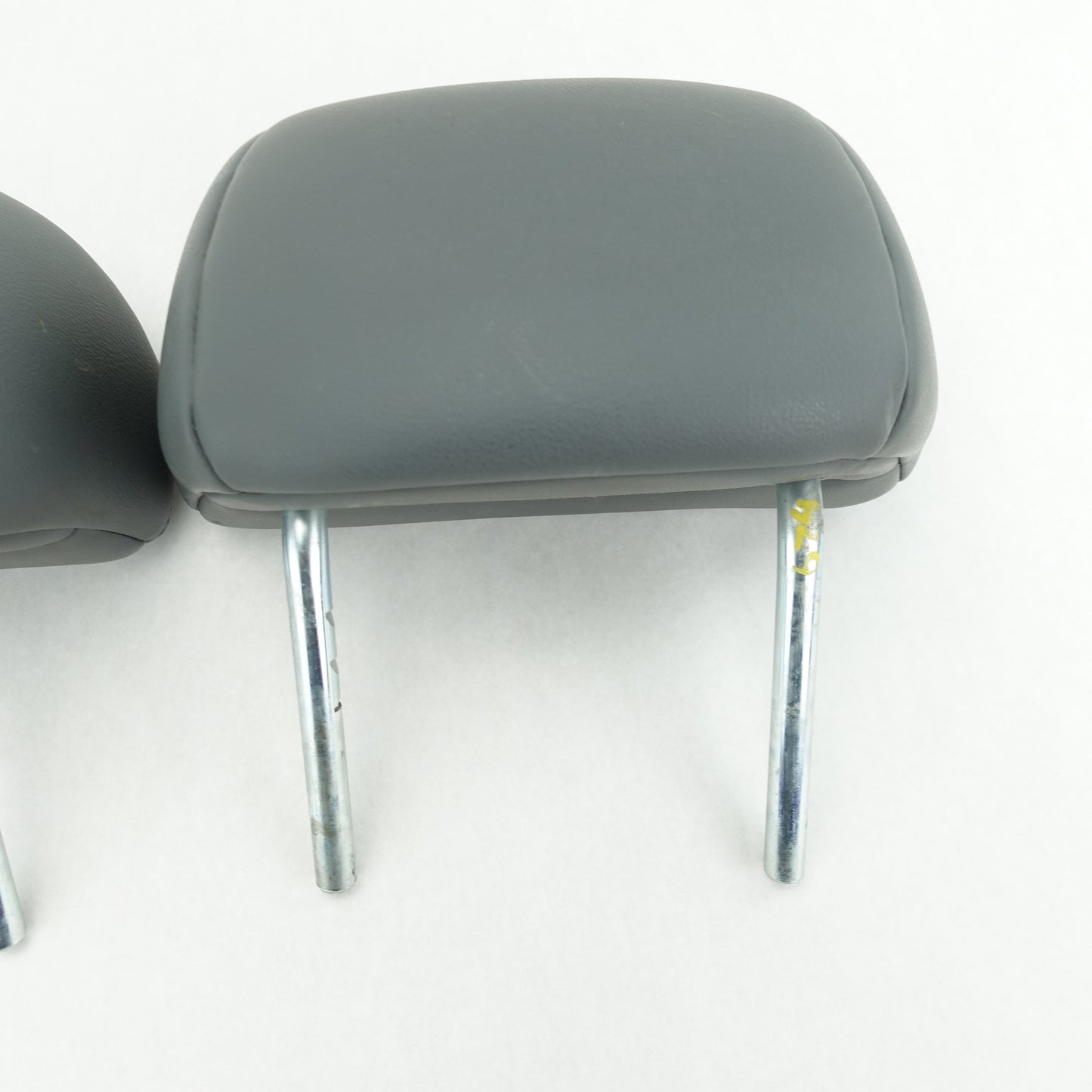 2003 2004 2005 2006 2007 Honda Accord Sedan 4 Door Rear Headrest Head Rest Gray