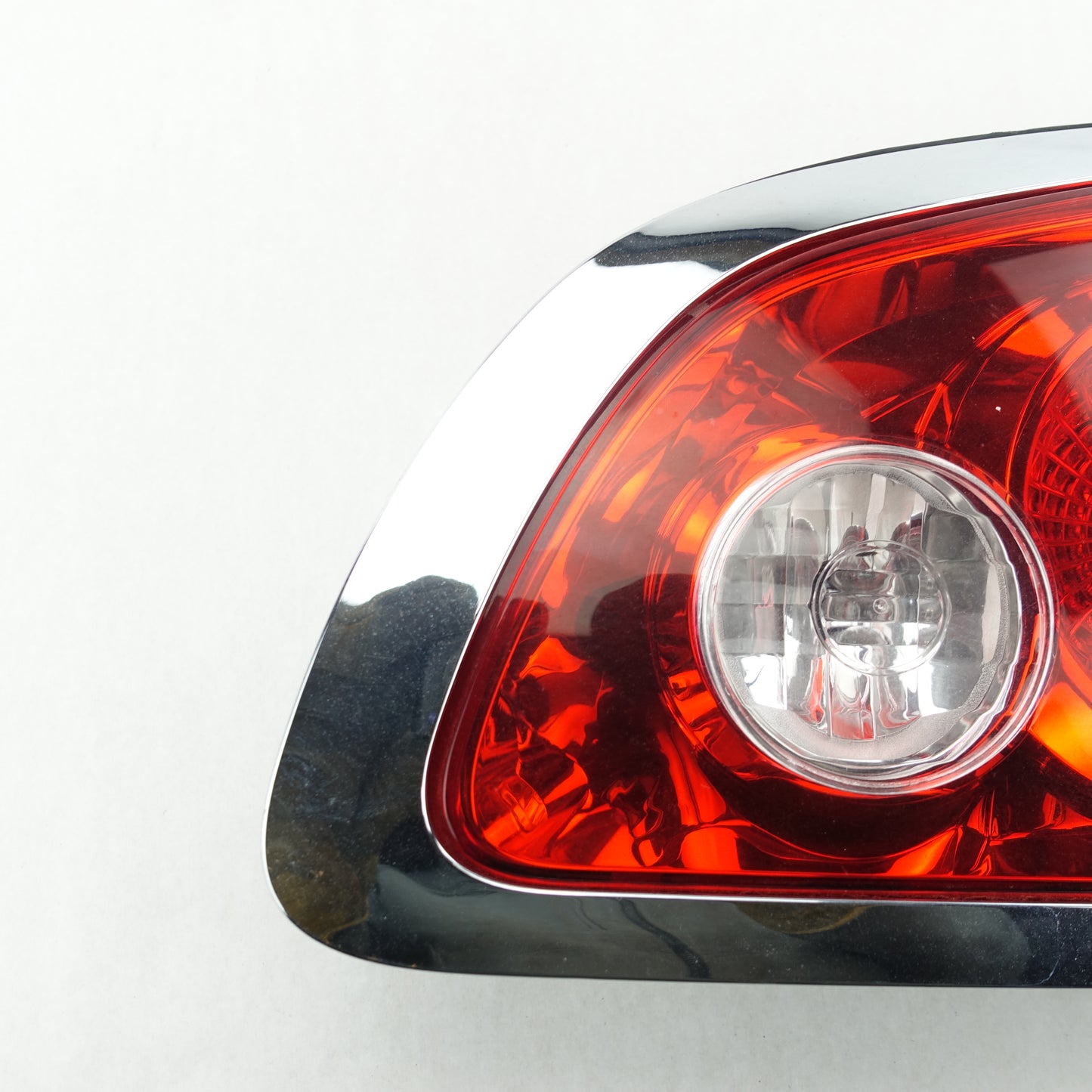 2008 2009 2010 11 Buick Enclave Passenger Right Gate Taillight Tail Light Lamp