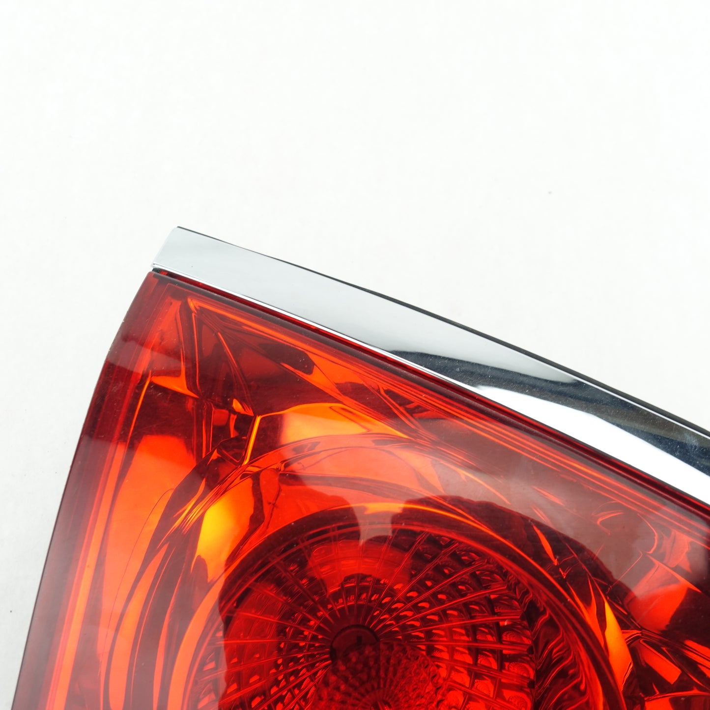 2008 2009 2010 11 Buick Enclave Driver Left Rear Gate Taillight Tail Light Lamp