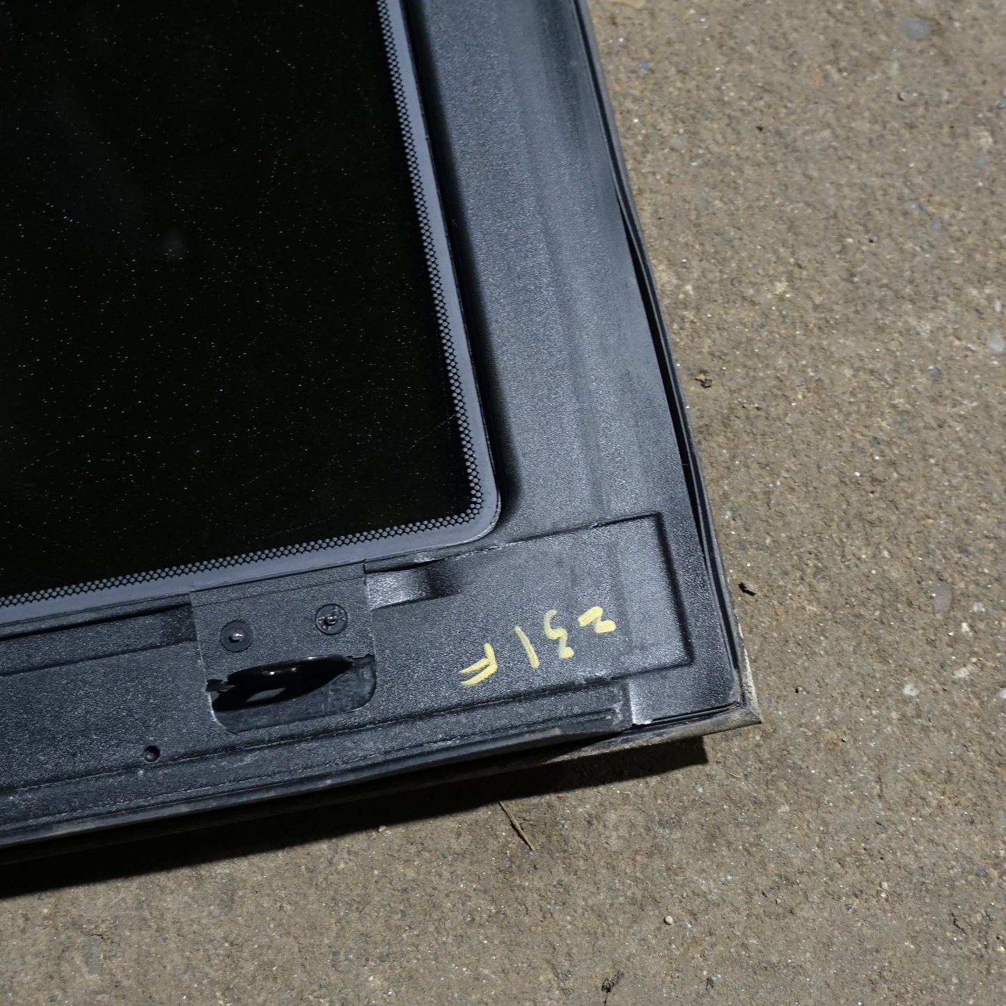 2008 2009 2010 Cadillac CTS Front Sunroof Sun Moon Roof Glass