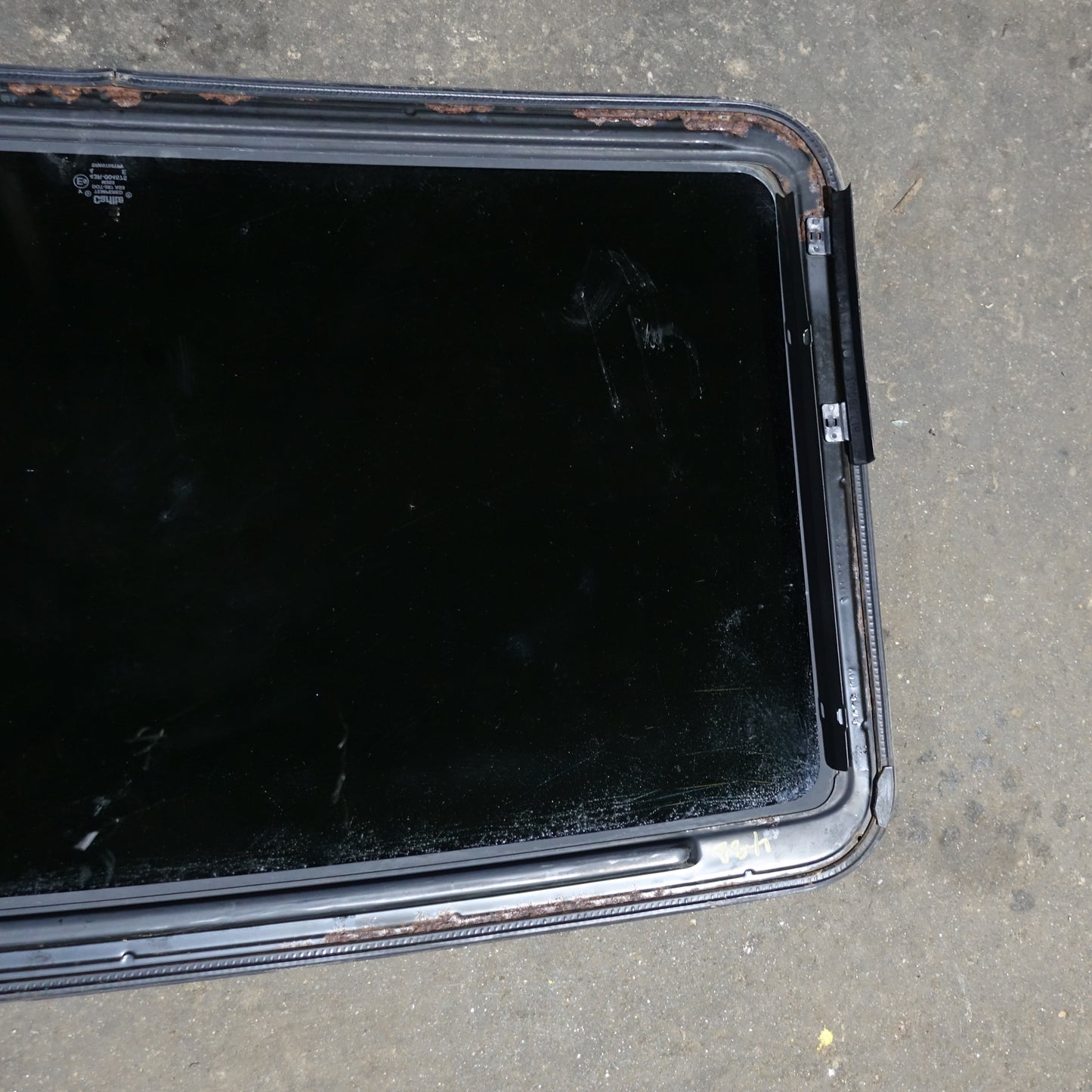 2001 2002 2003 2004 2005 2006 Mazda Tribute Sunroof Sun Moon Roof Glass