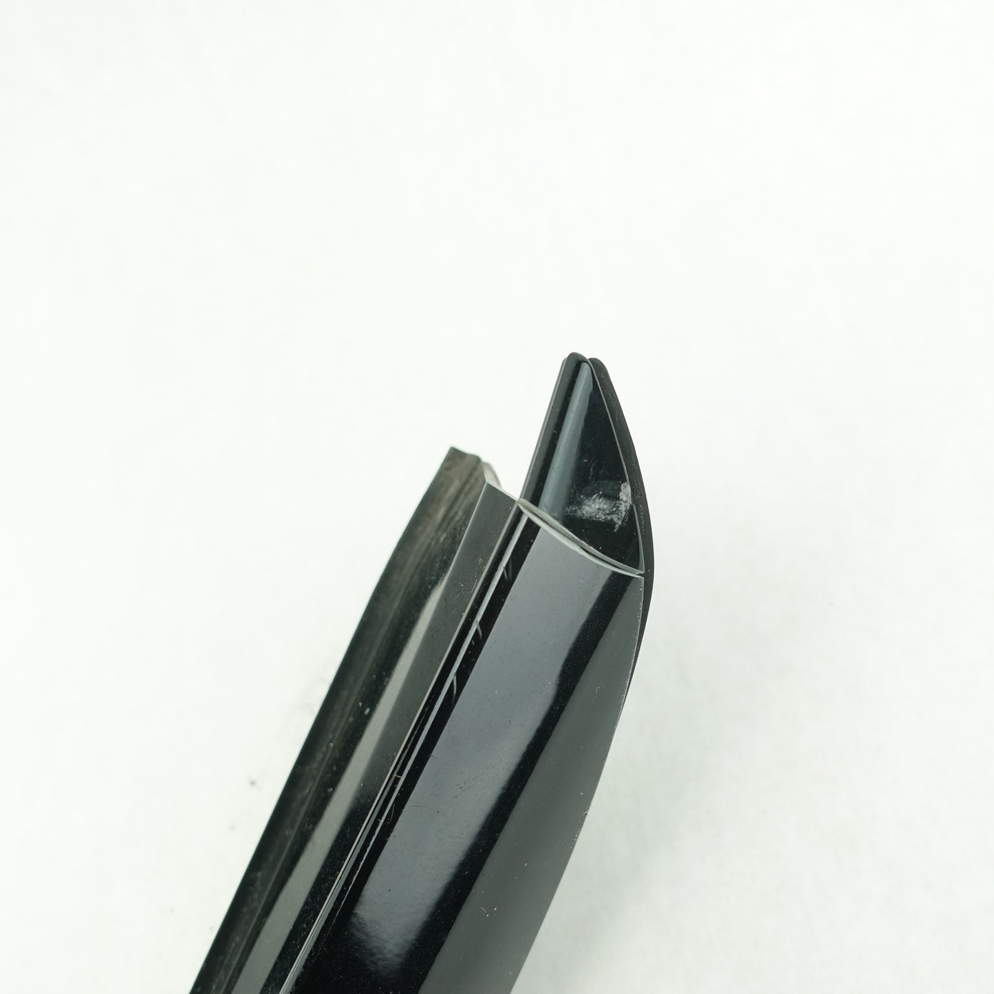 Damage 2009 2010 2011 2012 13 Acura TSX Passenger Front Windshield Trim Molding