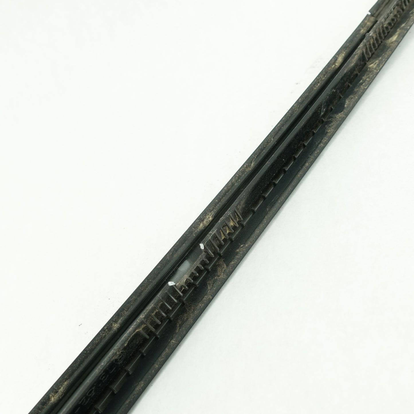 Damage 2009 2010 2011 2012 13 Acura TSX Passenger Front Windshield Trim Molding