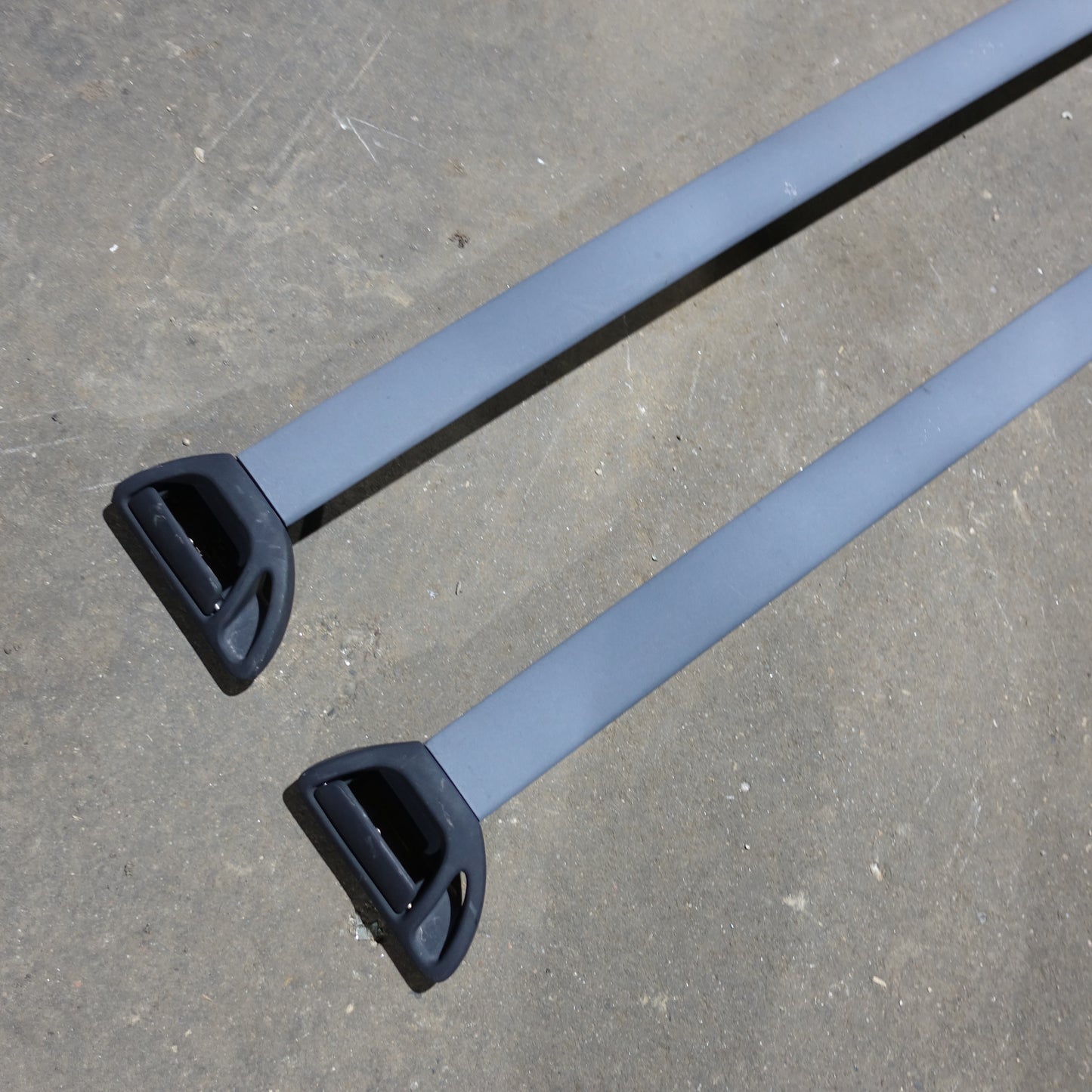 2000 2001 2002 2003 2004 2005 2006 2007 Chevy Suburban Tahoe Roof Rack Cross Bar