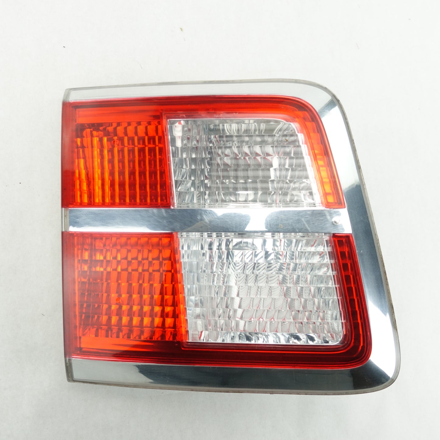 2007 2008 2009 2010 Saturn Outlook Driver Left Rear Taillight Tail Light Lamp
