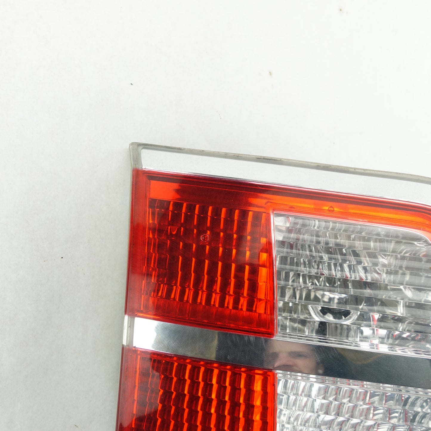 2007 2008 2009 2010 Saturn Outlook Driver Left Rear Taillight Tail Light Lamp