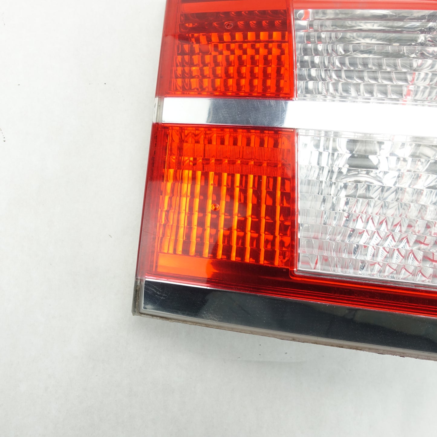 2007 2008 2009 2010 Saturn Outlook Driver Left Rear Taillight Tail Light Lamp