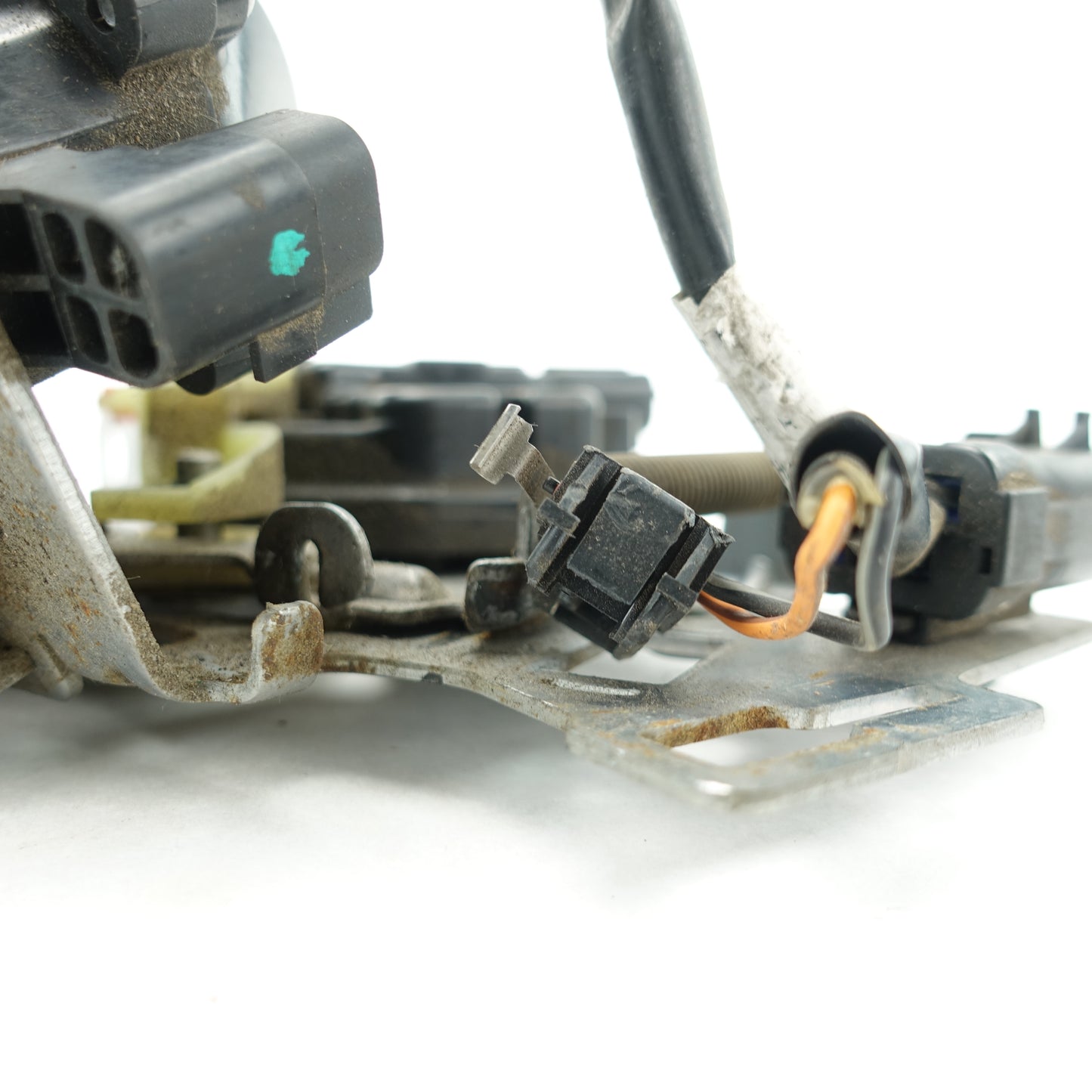 Damage 2011 Caravan Town & Country Driver Left Sliding Door Latch Lock Actuator