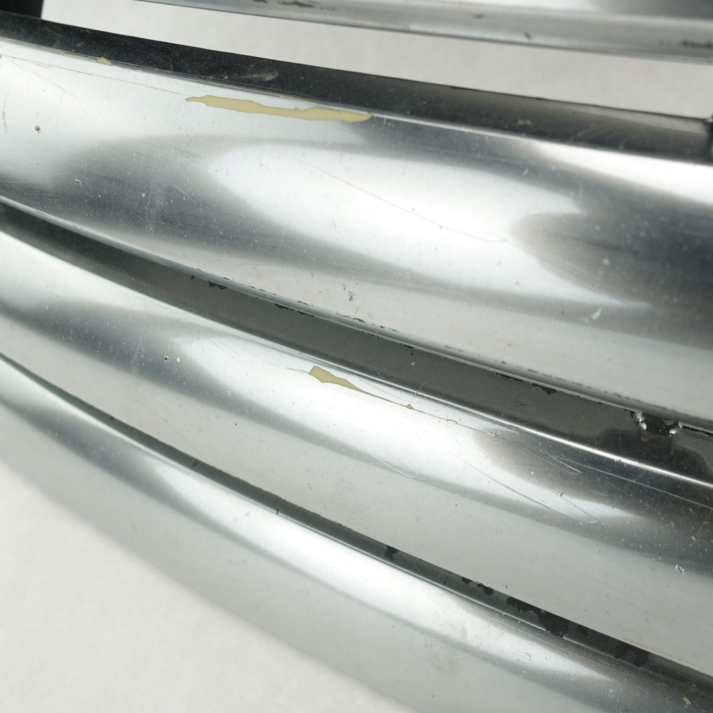 Damage 2006 2007 2008 2009 2010 2011 Chevy HHR Grille Grill