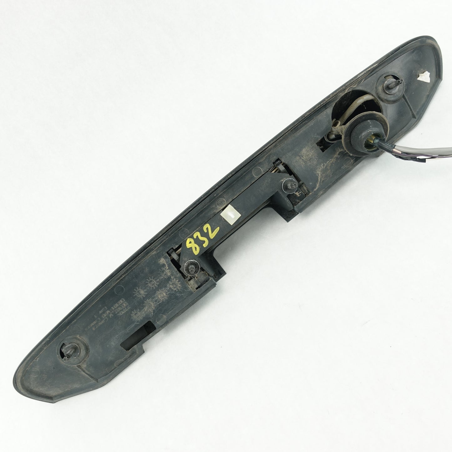 Damage 2008 2009 2010 2011 Buick Enclave Rear Tailgate Handle License Light Lamp