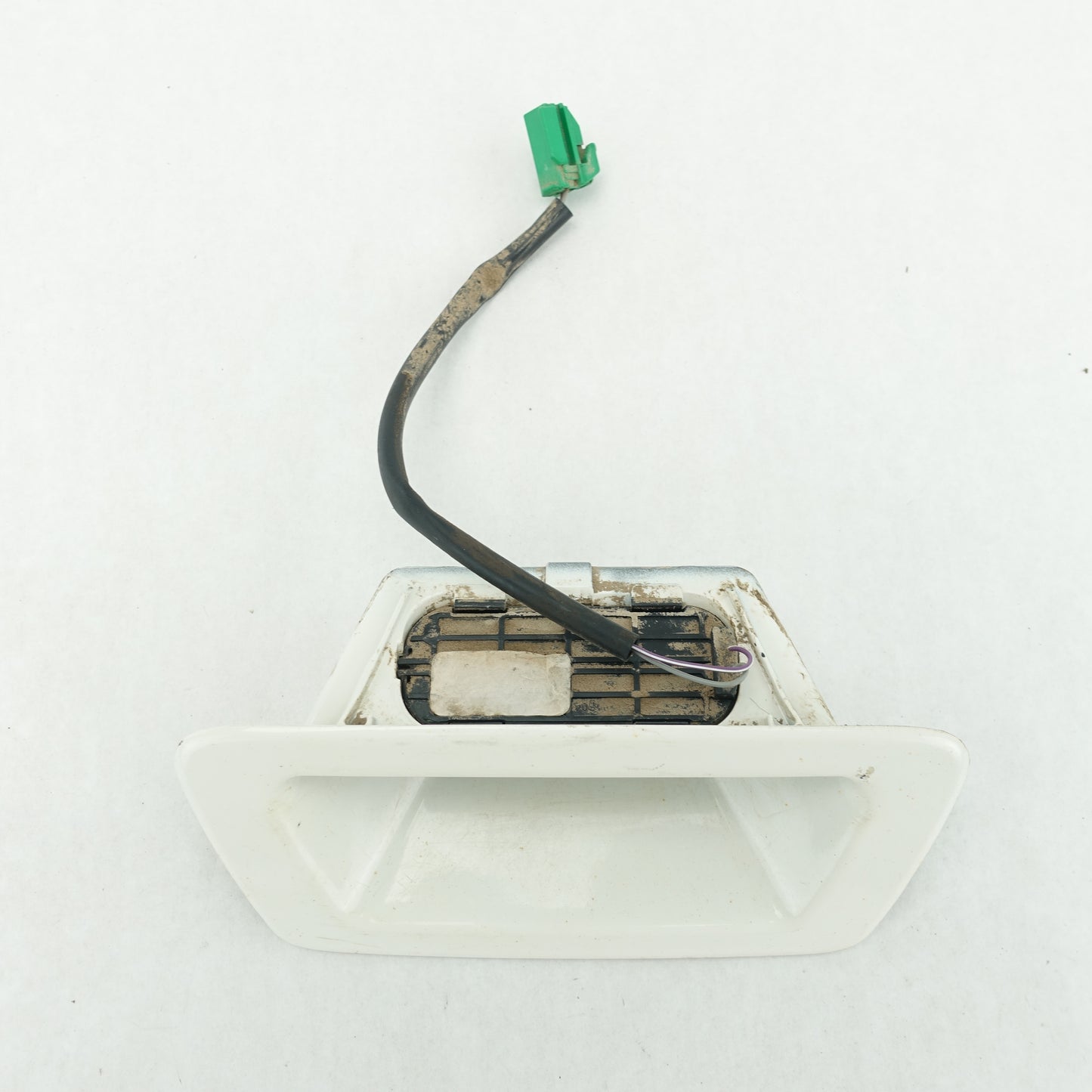 2007 2008 2009 10 Saturn Outlook Rear Tailgate Liftgate Gate Hatch Button Handle