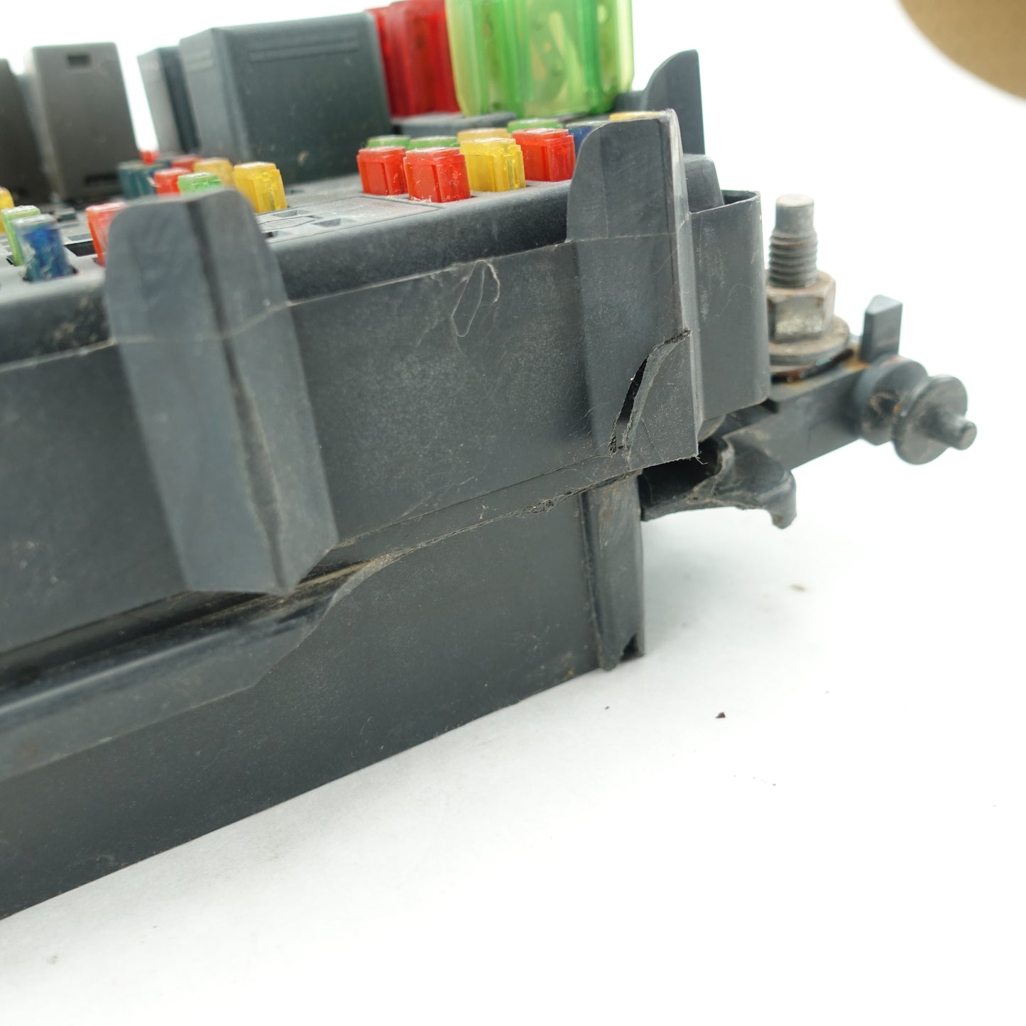 Damage 2000 2001 2002 Silverado Sierra Engine Fuse Junction Box