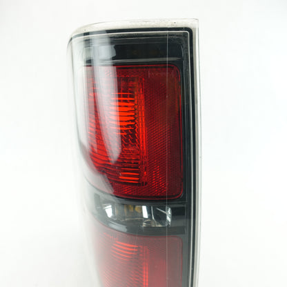 Damage 11 2012 2013 14 Ford F150 Passenger Right Rear Taillight Tail Light Lamp