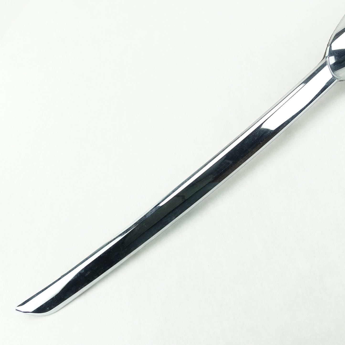 2010 2011 12 Ford Taurus Trunk Lid Trim Bezel Logo Emblem Chrome Strip (scratch)