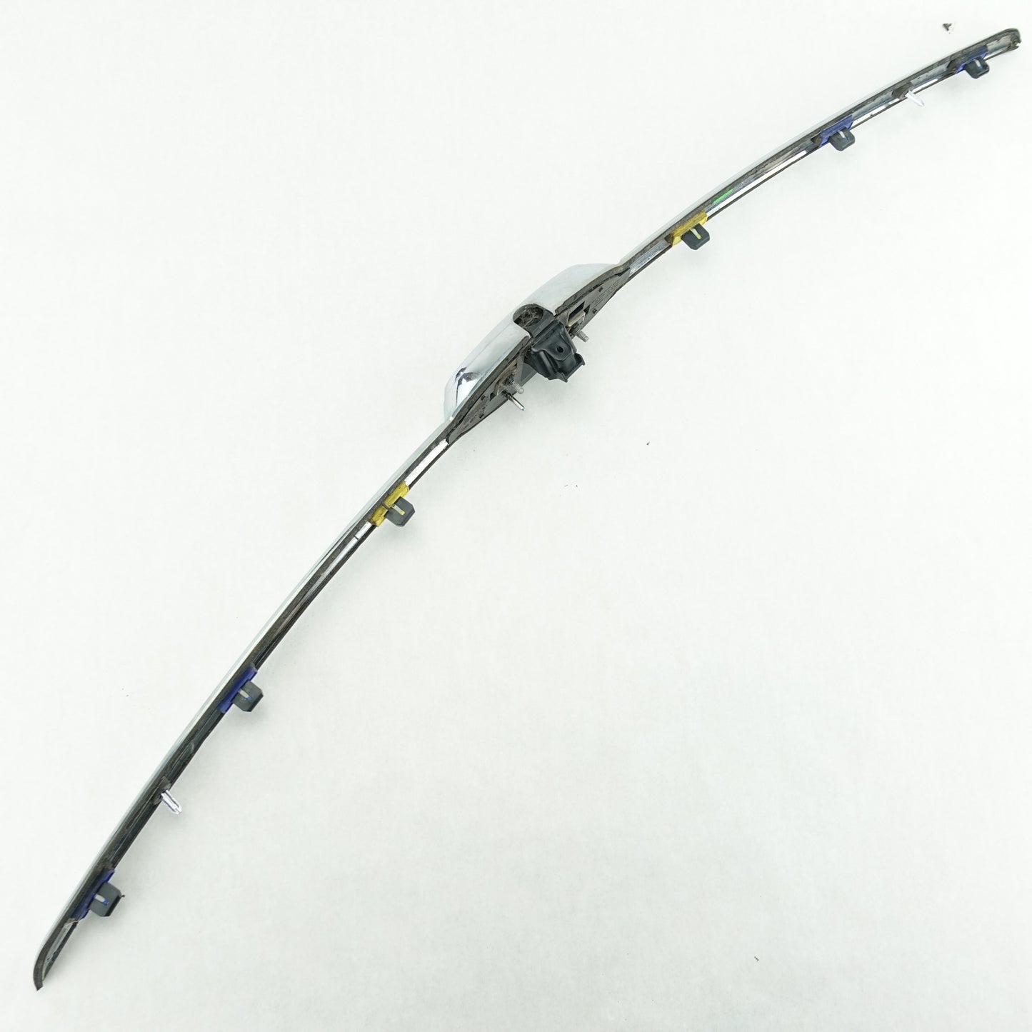 2010 2011 12 Ford Taurus Trunk Lid Trim Bezel Logo Emblem Chrome Strip (scratch)