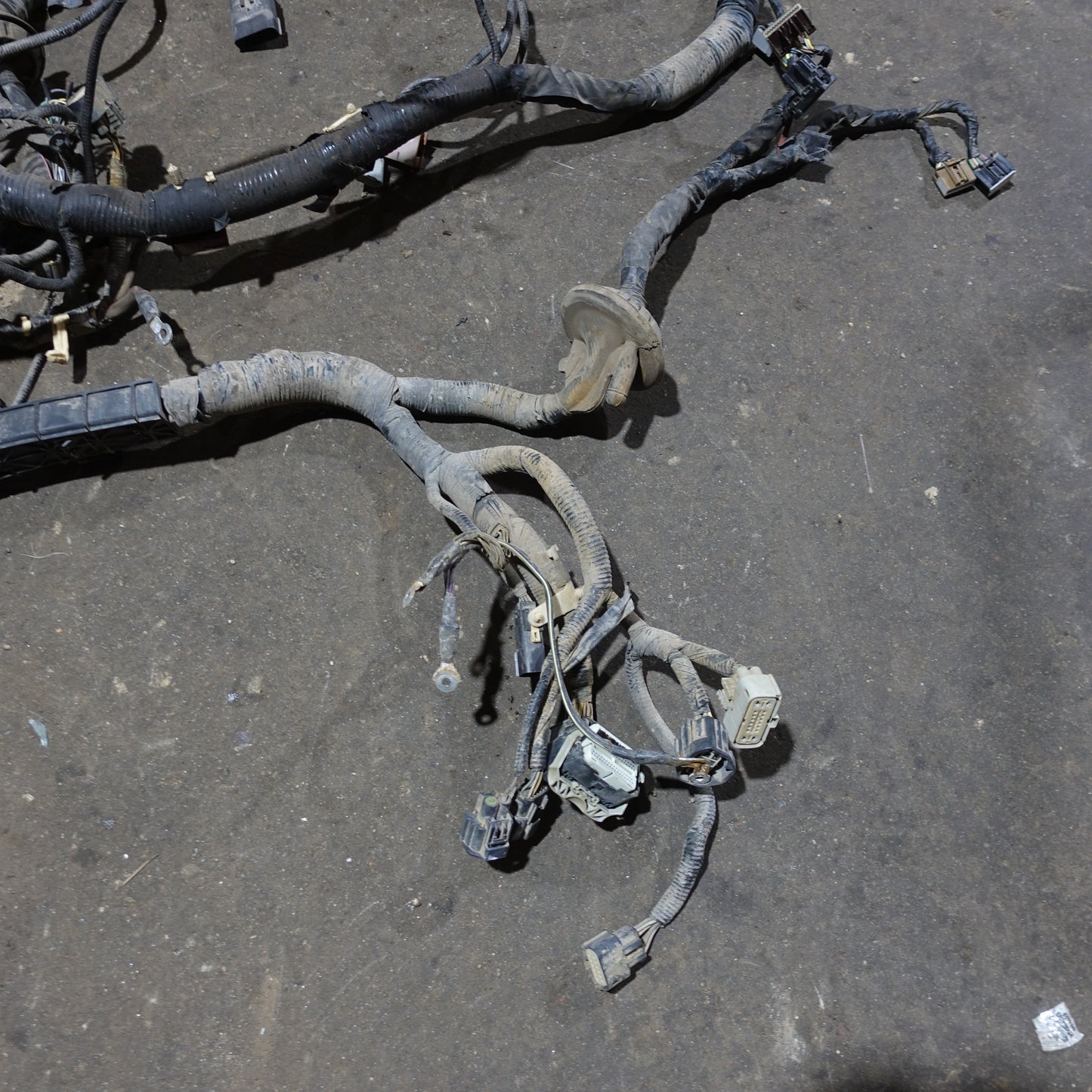 2016 Ford F250 F350 6.7L Engine Fuse Box Bay Wire Harness Loom