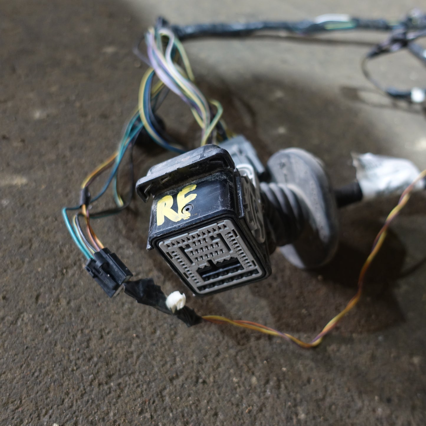 2013 2014 2015 2016 Ford F250 F350 Passenger Right Front Door Wire Harness