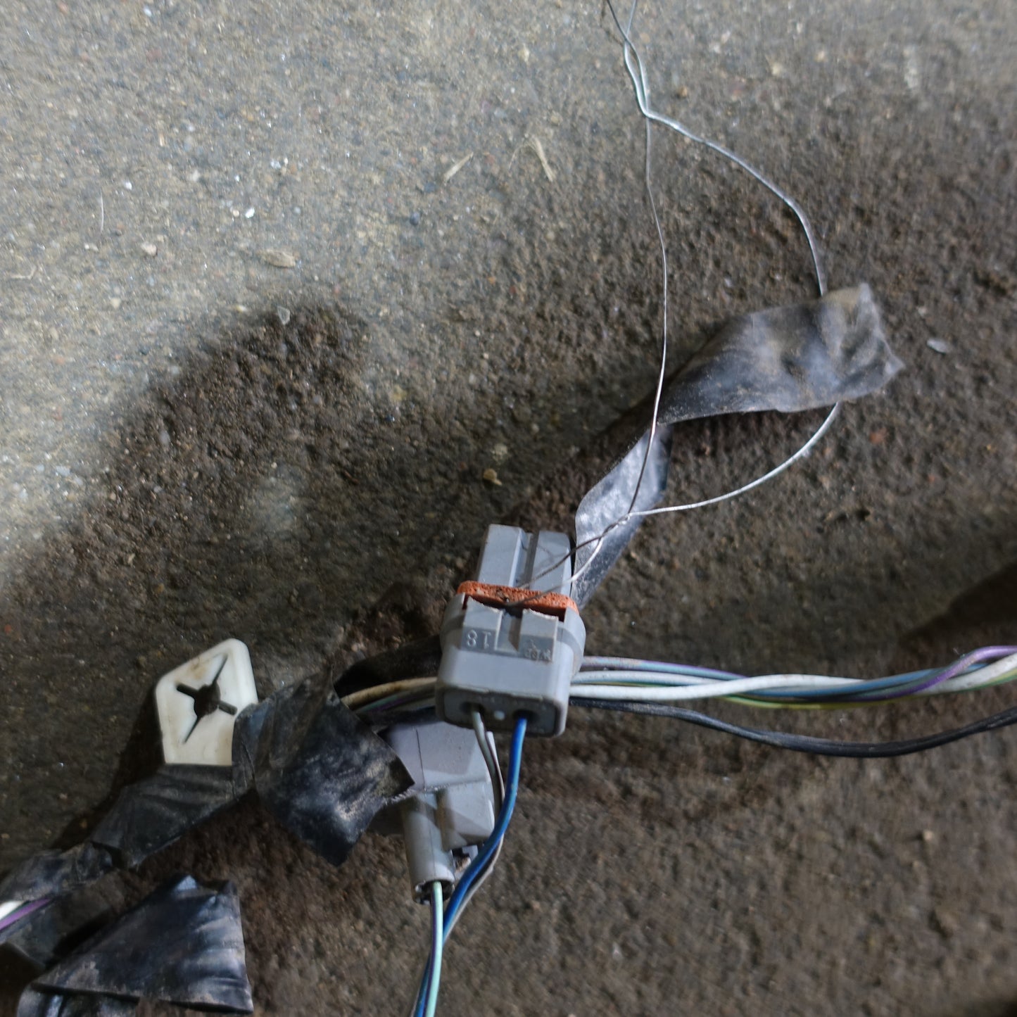 2013 2014 2015 2016 Ford F250 F350 Driver Left Front Door Wire Harness Damage