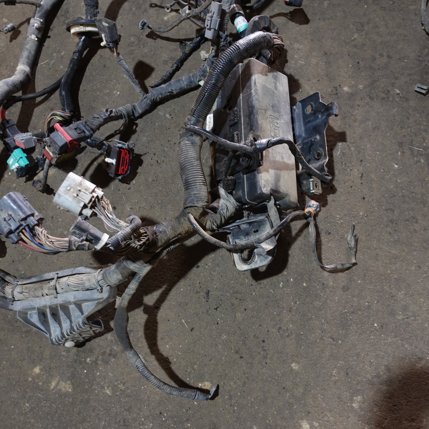 2008 Ford F250 F350 6.4L Engine Fuse Box Bay Wire Harness Loom