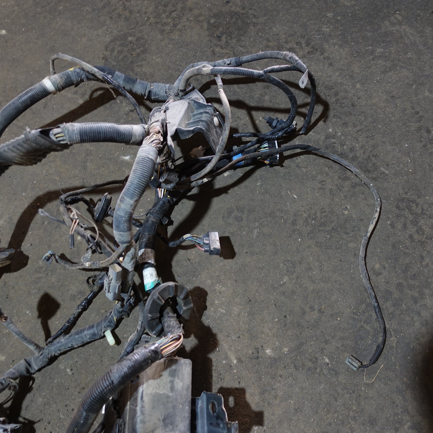 2008 Ford F250 F350 6.4L Engine Fuse Box Bay Wire Harness Loom