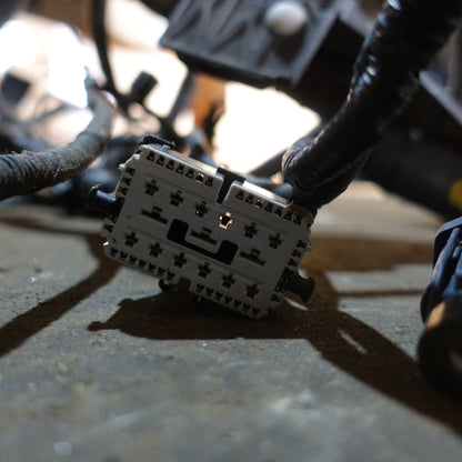 2008 Ford F250 F350 6.4L Engine Fuse Box Bay Wire Harness Loom