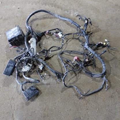 2016 2017 2018 Nissan Titan XD Diesel Engine Fuse Box Positive Battery Cable