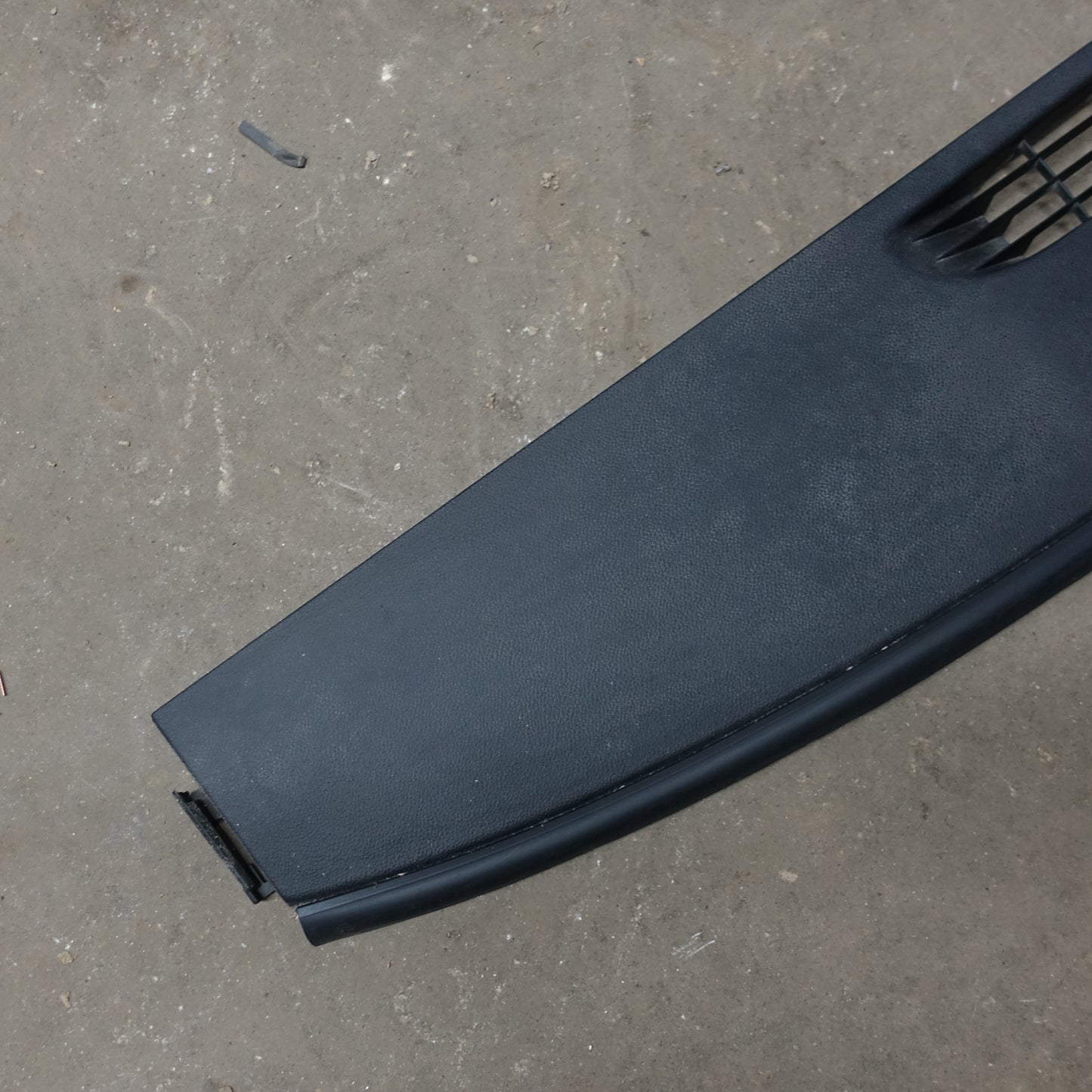 2008 2009 2010 2011 2012 Silverado Sierra Dash Defrost Vent Trim Panel Black OEM