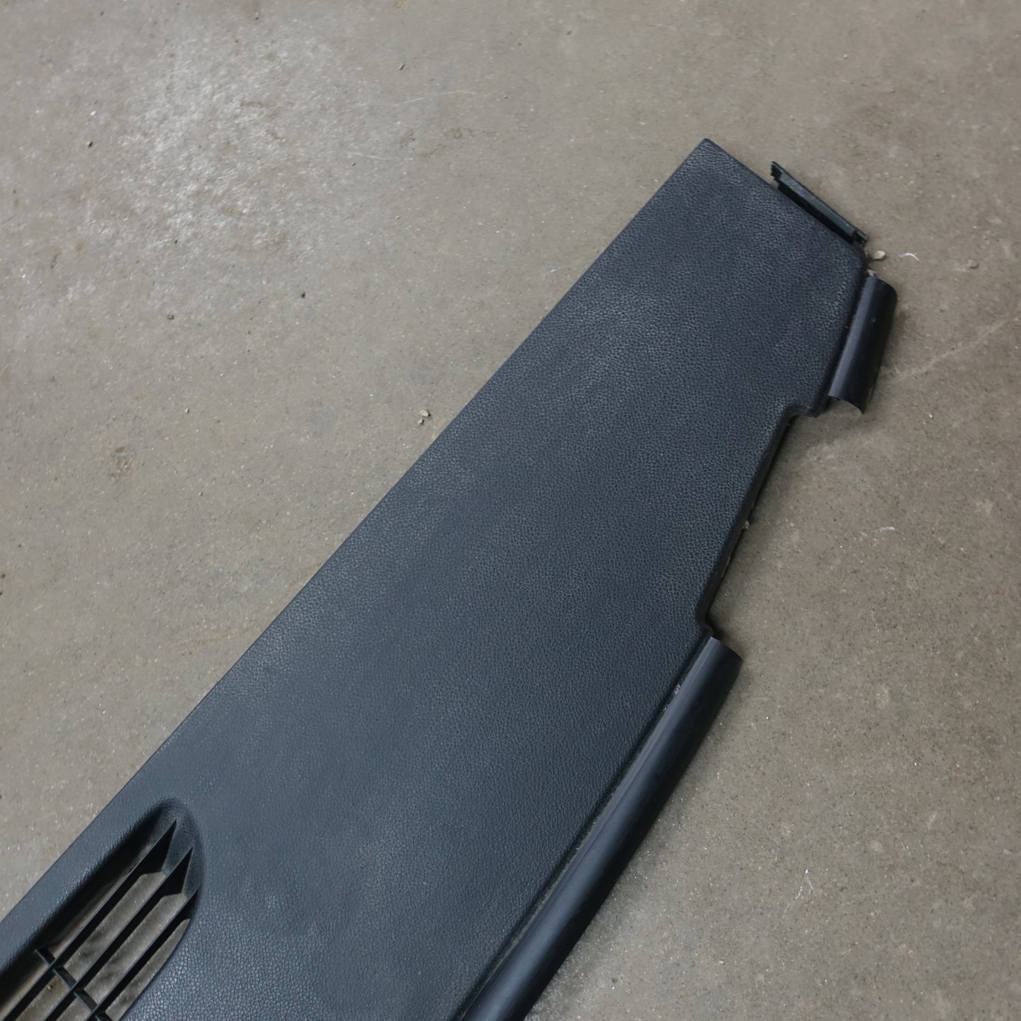 2008 2009 2010 2011 2012 Silverado Sierra Dash Defrost Vent Trim Panel Black OEM