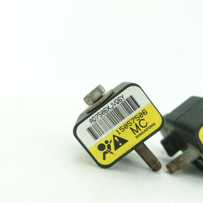 2003 2004 2005 2006 Silverado Sierra Suburban Yukon Front Bumper Impact Sensor