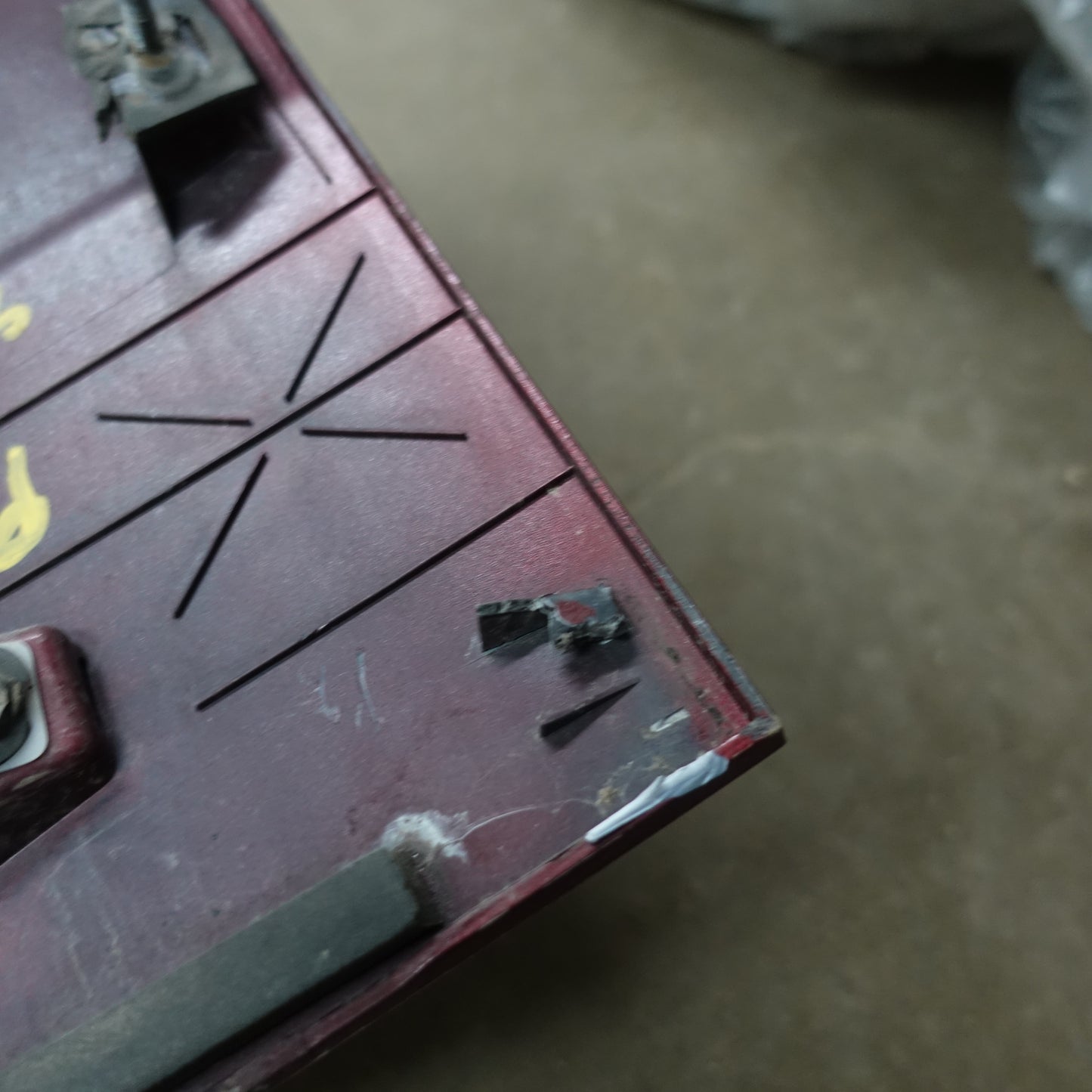 Damage 2011 2012 2013 2014 Dodge Caravan Gate Hatch Emblem Handle Trim Molding