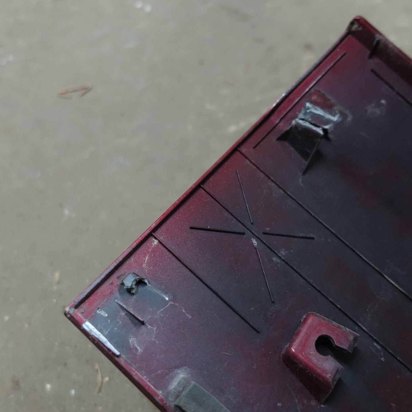 Damage 2011 2012 2013 2014 Dodge Caravan Gate Hatch Emblem Handle Trim Molding