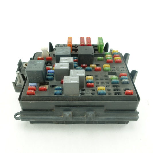 2000 2001 2002 Silverado Sierra Engine Fuse Junction Box