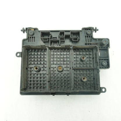 2000 2001 2002 Silverado Sierra Engine Fuse Junction Box