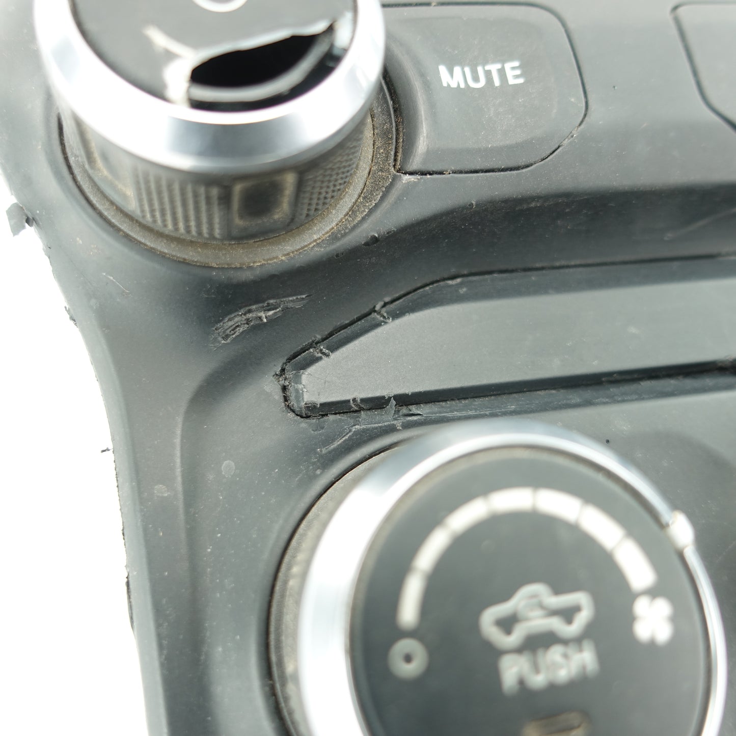 Damage 2020 2021 2022 2023 2024 Ram 3500 Radio Stereo Heat Ac Temp Climate Control