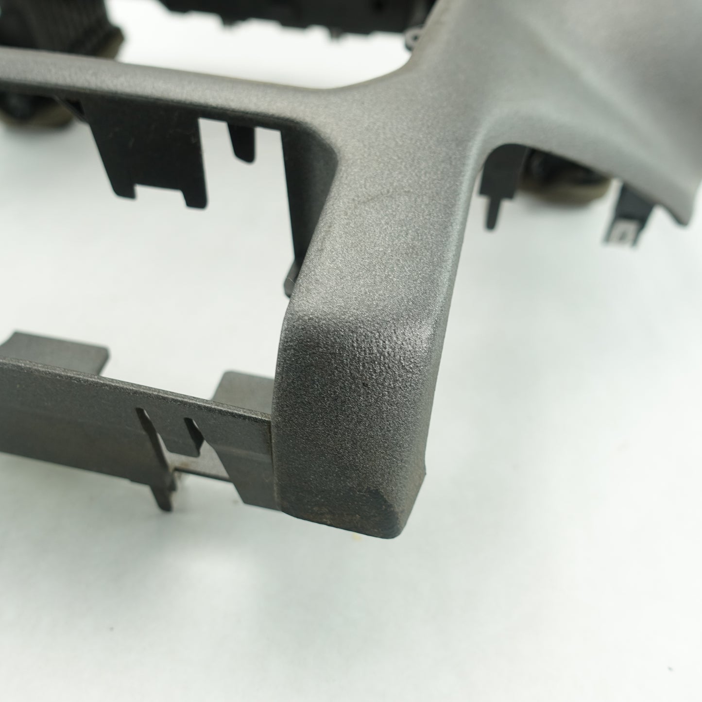 Damage 2019 2020 2021 2022 2023 Ram 1500 2500 3500 Center Dash Radio Vent Trim Bezel