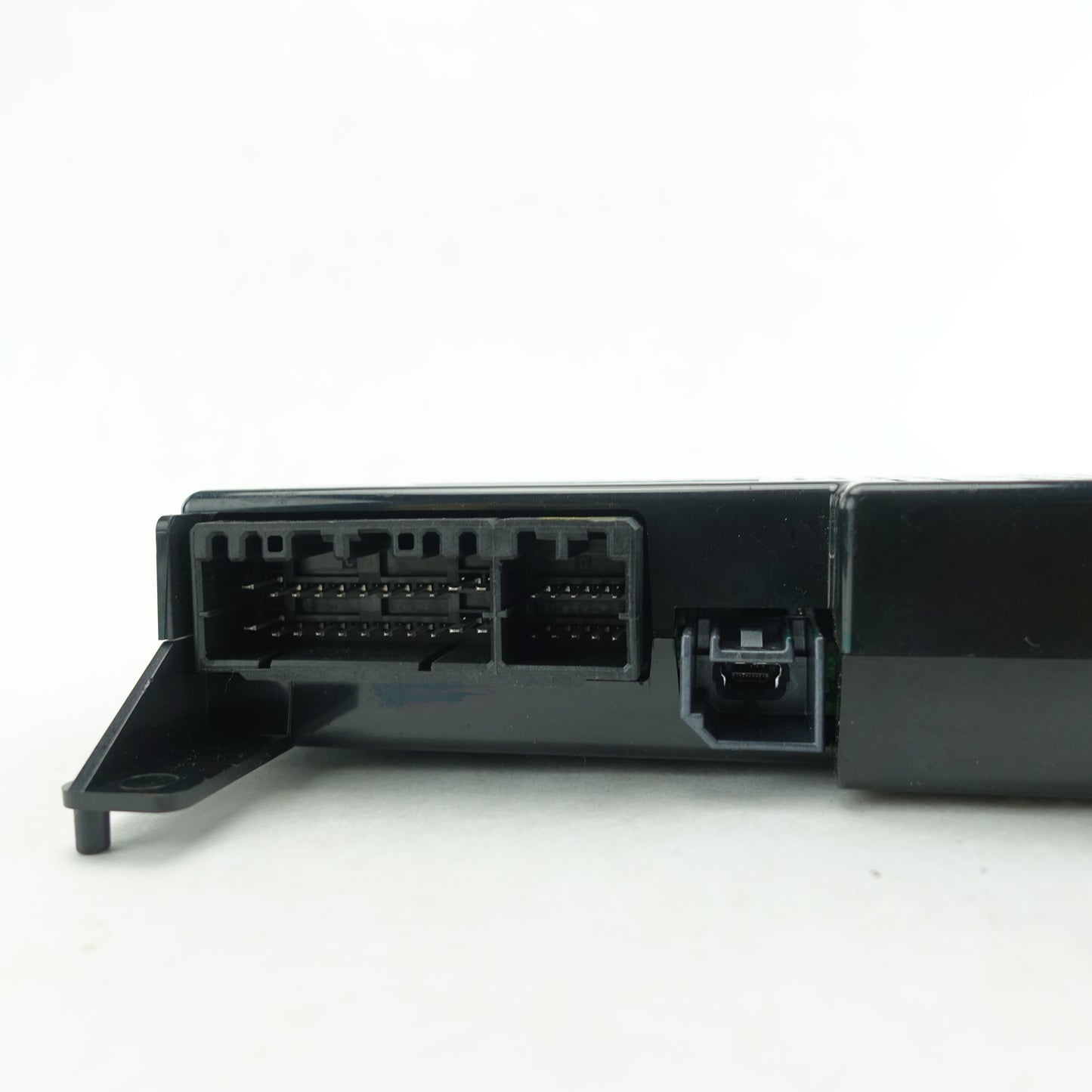 2012 2013 Dodge Journey Telematics Communication Control Module