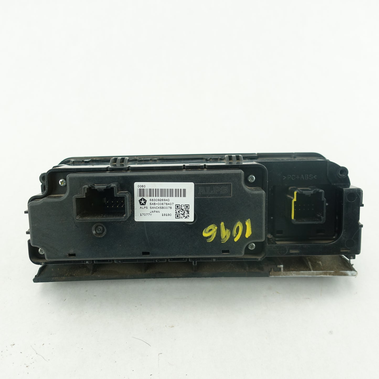 Damage 20 2021 2022 Ram 2500 3500 Trailer Brake Tow/Haul Traction Control Switch