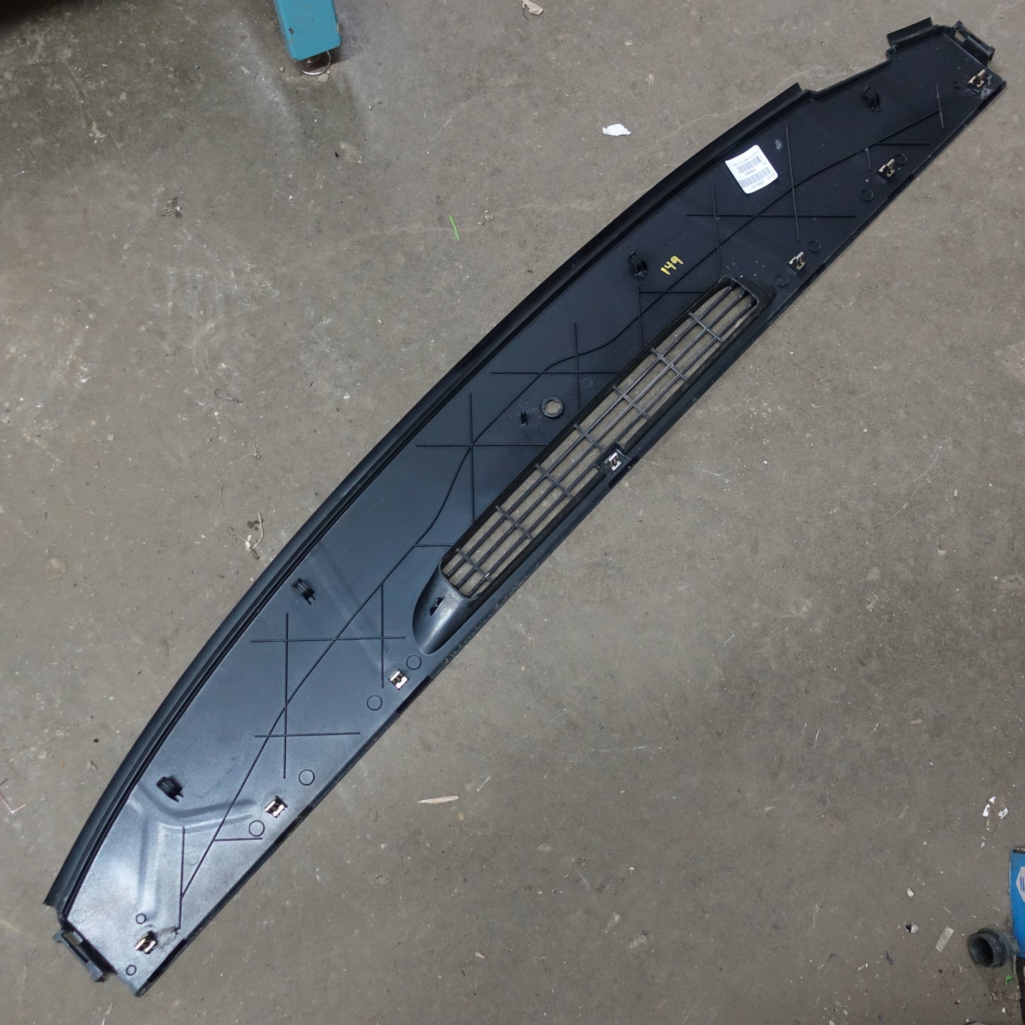 2008 2009 2010 2011 2012 Silverado Sierra Dash Defrost Vent Trim Panel Black OEM