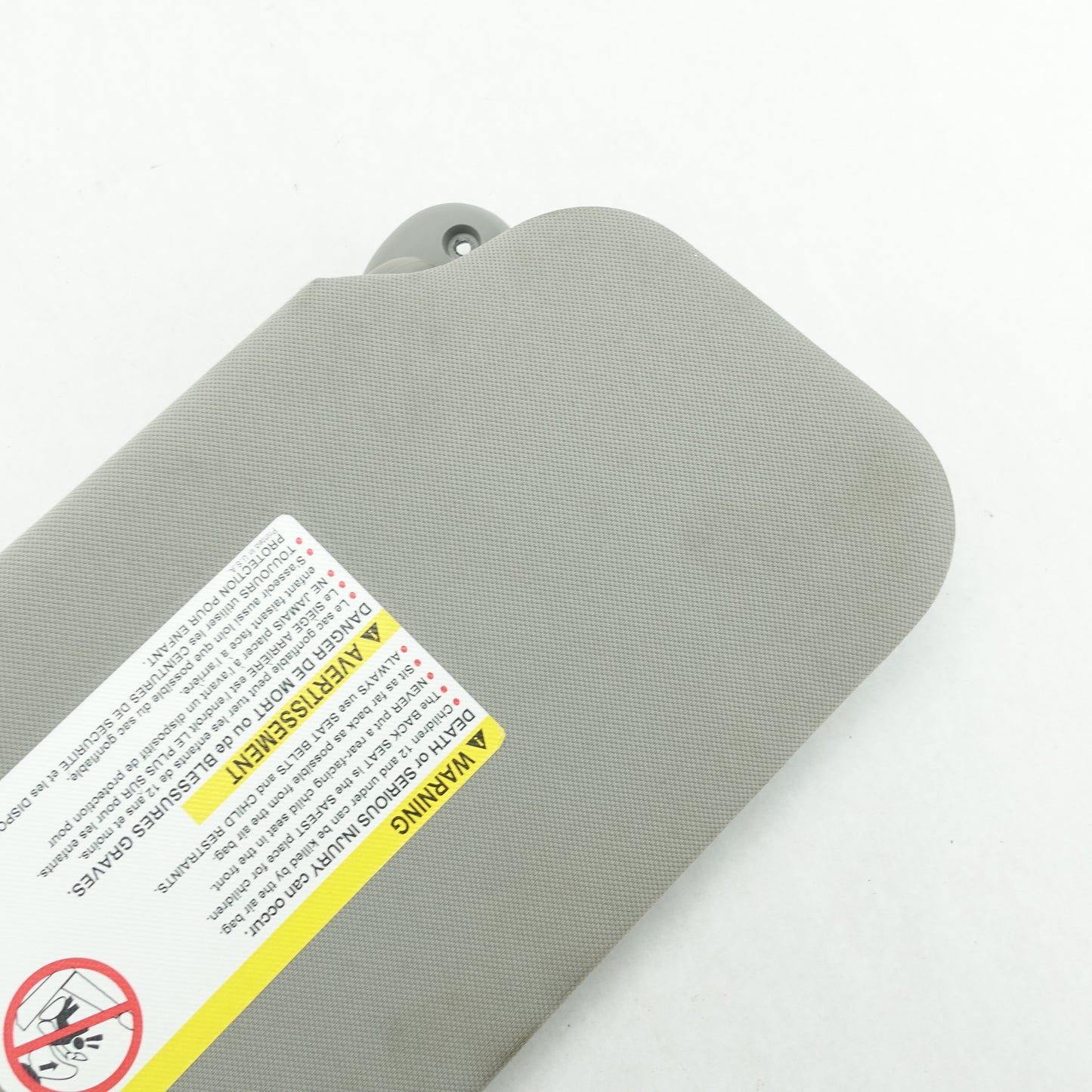 Damage 2006 2007 2008 2009 Pontiac Torrent Driver Left Sunvisor Sun Visor