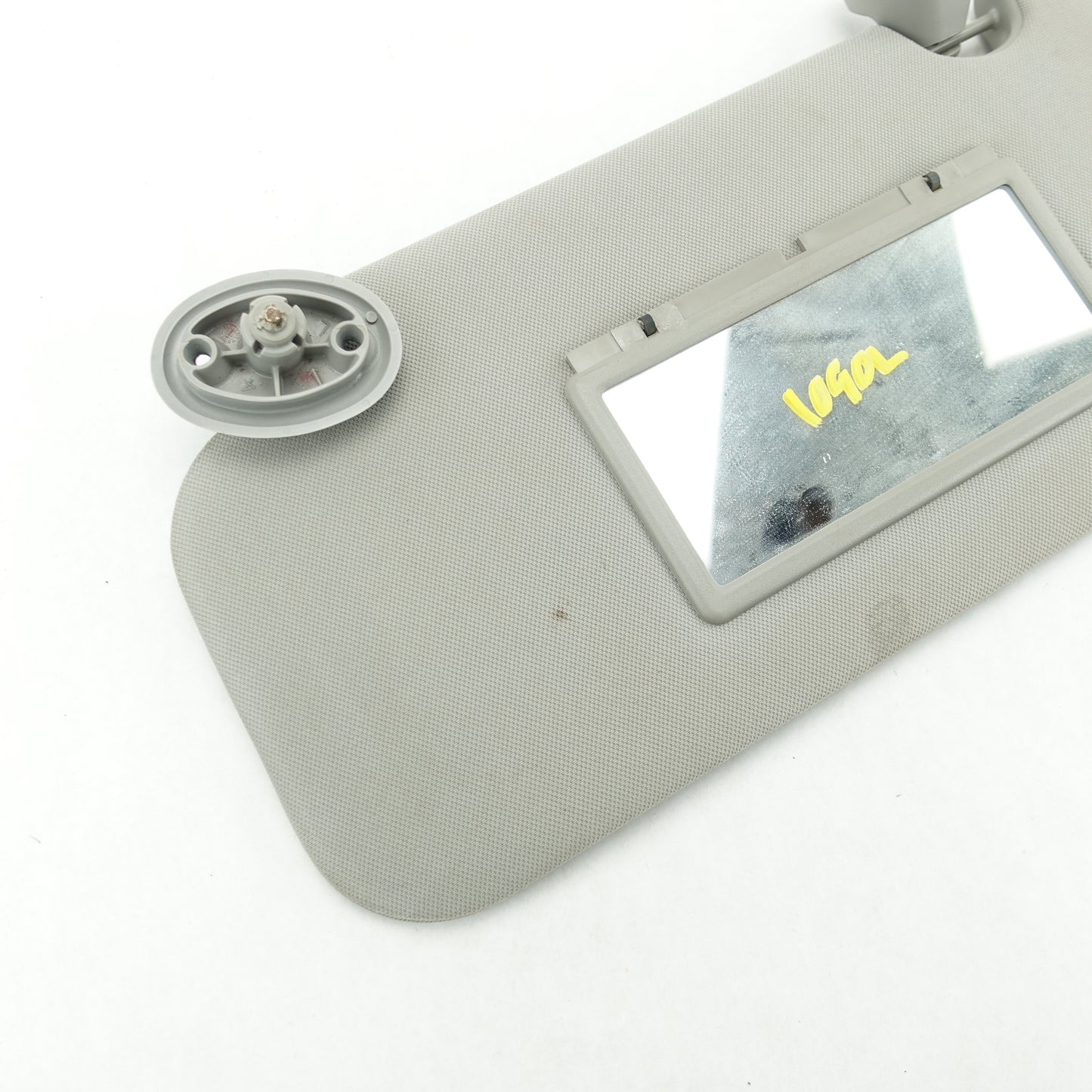 Damage 2006 2007 2008 2009 Pontiac Torrent Driver Left Sunvisor Sun Visor